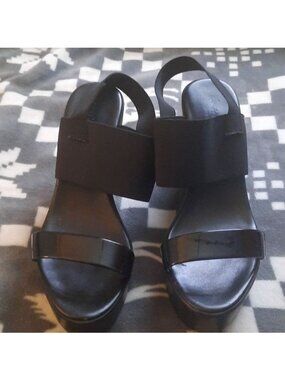 Charles David Made in Italy Black Strappy Patent Leather Sandals Size 41/9.5/10